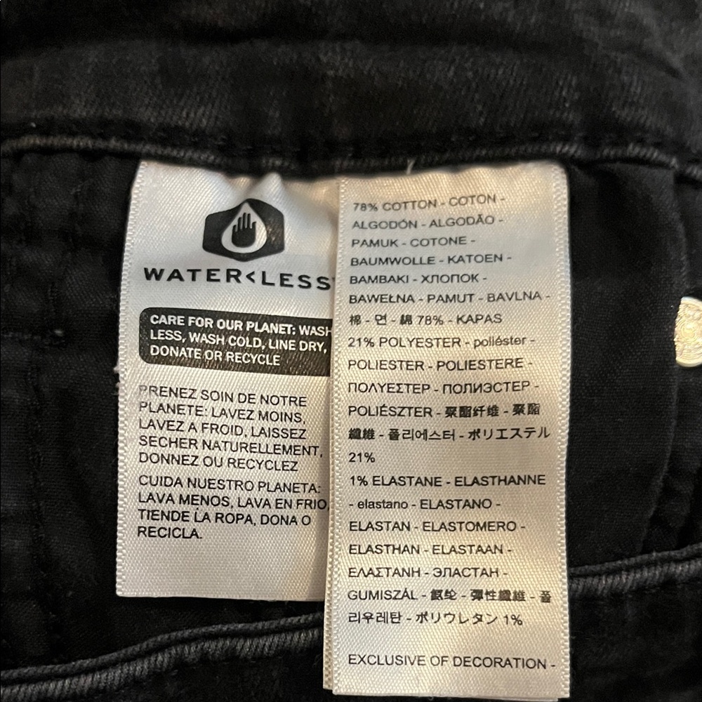 Levi's Black High-Rise Flare Jeans - Picture 6 of 7